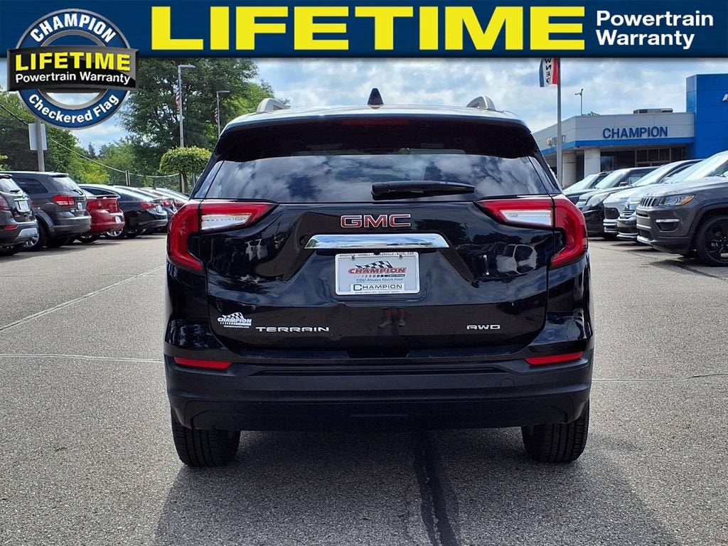 2022 GMC Terrain SLE