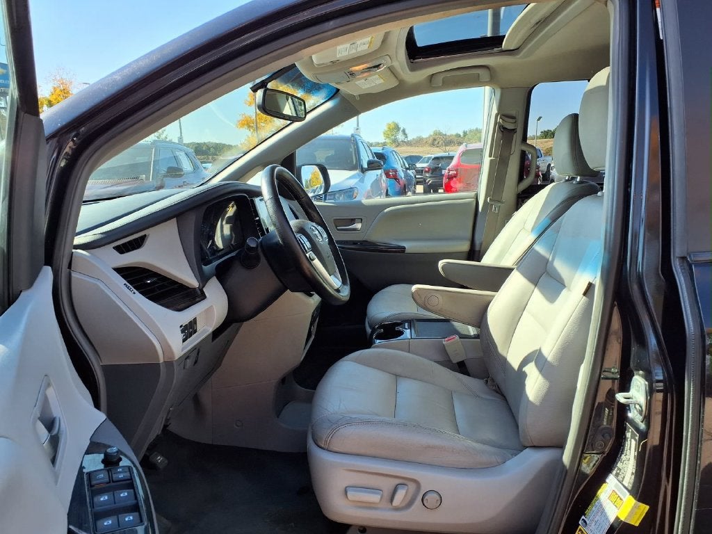 2015 Toyota Sienna Limited 7 Passenger